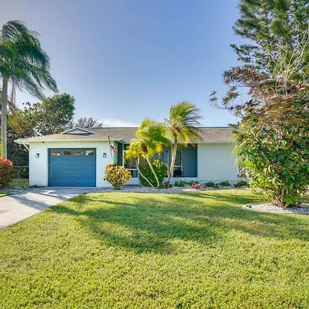 Bright Home With Outdoor Oasis, 7 Mi To Beaches
